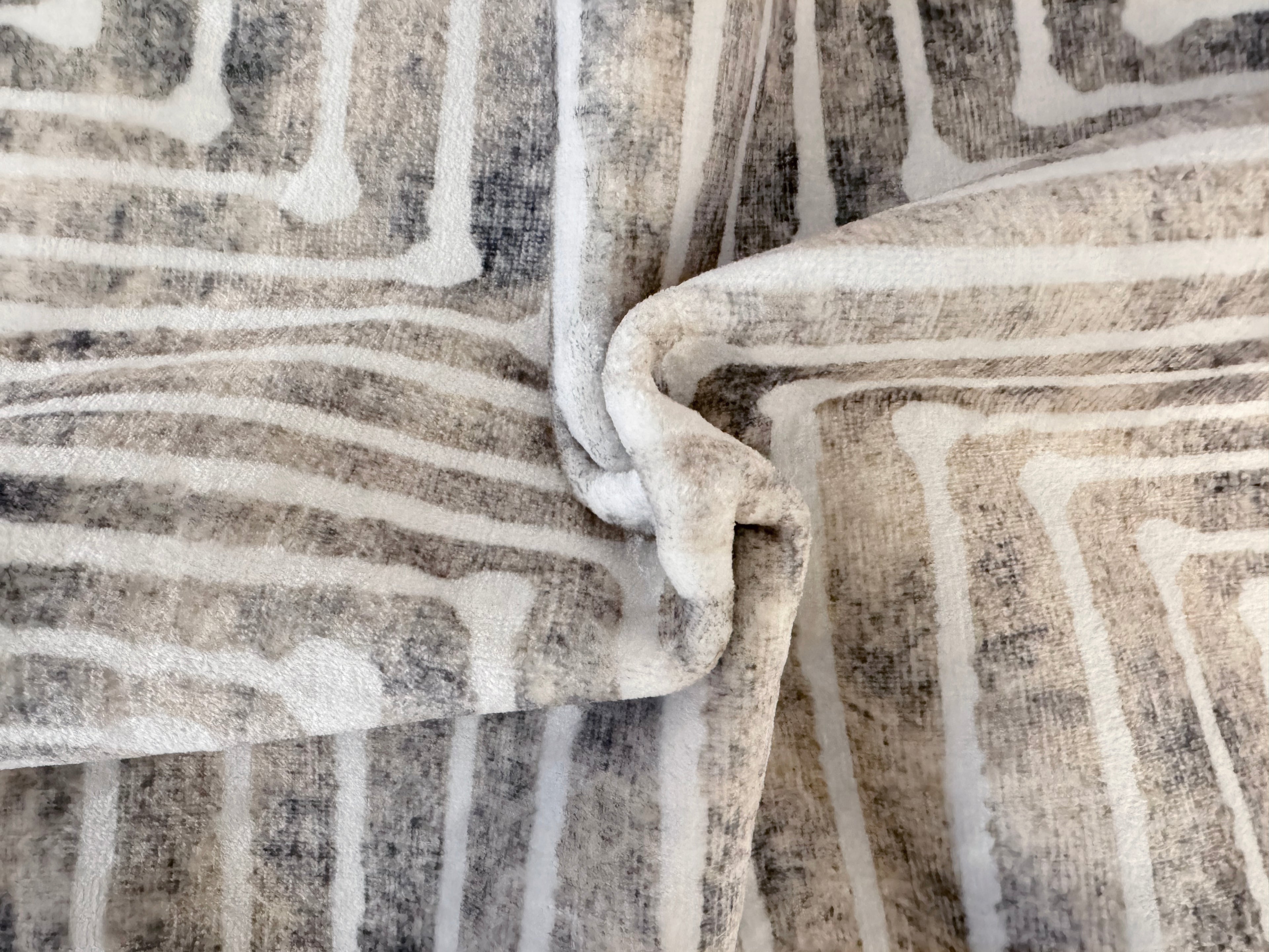 GLN Rugs Ephesus - Machine Washable Area Rug - Turkish Beige/Gray Home Rugs